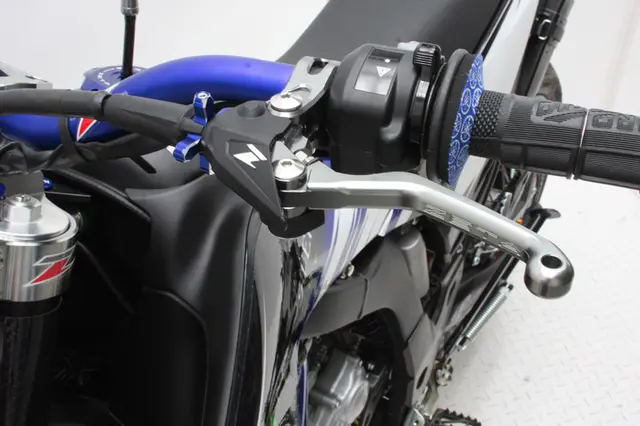 ZETA Pivot Perch 3-Finger Clutch - Rød Clutch-hendel uten varmstart 